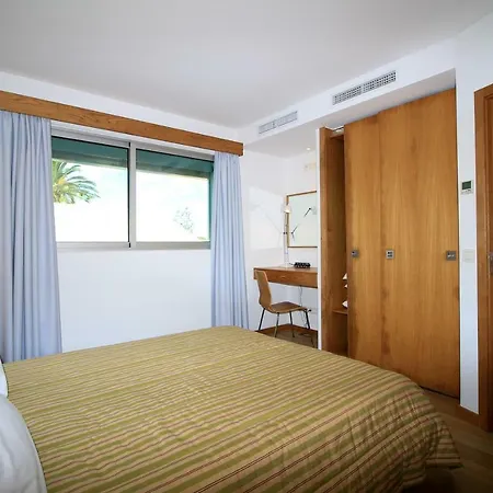 Tr3s Qu4rtos Pedras Pretas Porto Santo