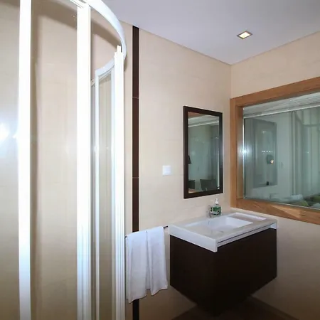 Villa Tr3s Qu4rtos Pedras Pretas *