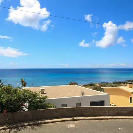 Tr3s Qu4rtos Pedras Pretas Villa